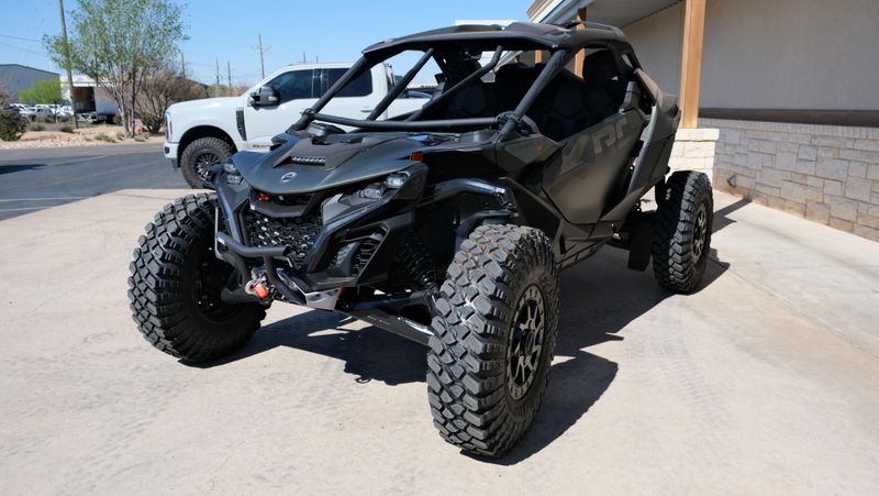 NEW 2026 CAN-AM MAVERICK R X RC WITH SMARTSHOX 999T DCT Image 7