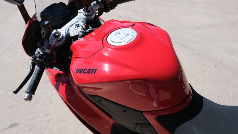 USED 2026 DUCATI PANIGALE V2 Image 13