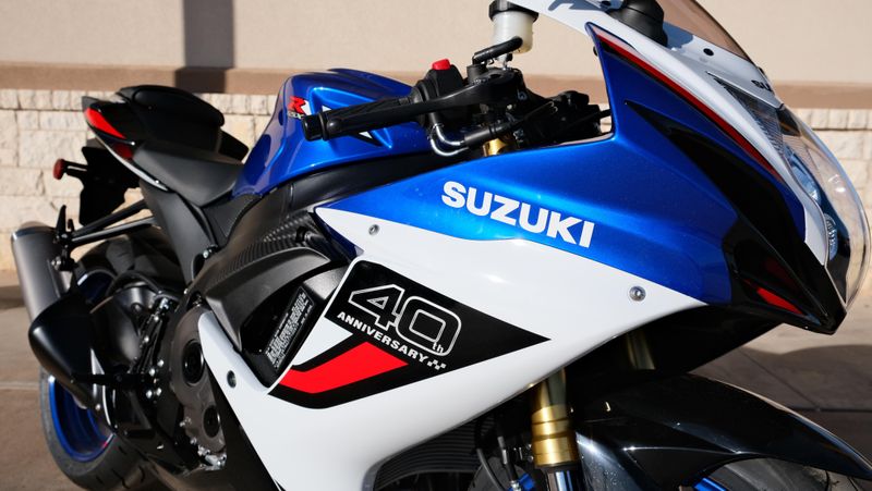 NEW 2026 SUZUKI GSXR750Z 40TH ANNIVERSARY EDITION Image 10