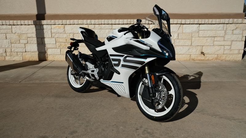 NEW 2026 CFMOTO 450SS Image 1