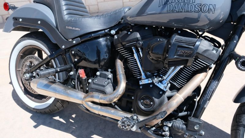 USED 2022 HARLEY SOFT TAIL LOWRIDER S Image 10