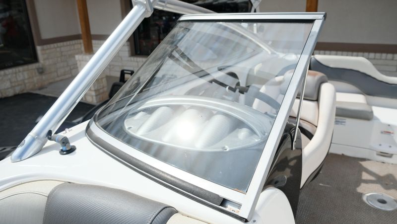 USED 2009 YAMAHA 212X Image 22