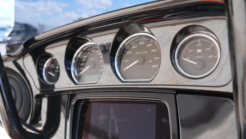 USED 2023 HARLEY STREET GLIDE SPECIAL Image 22