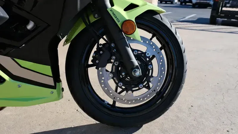 NEW 2026 KAWASAKI NINJA 500 SE ABS Image 16