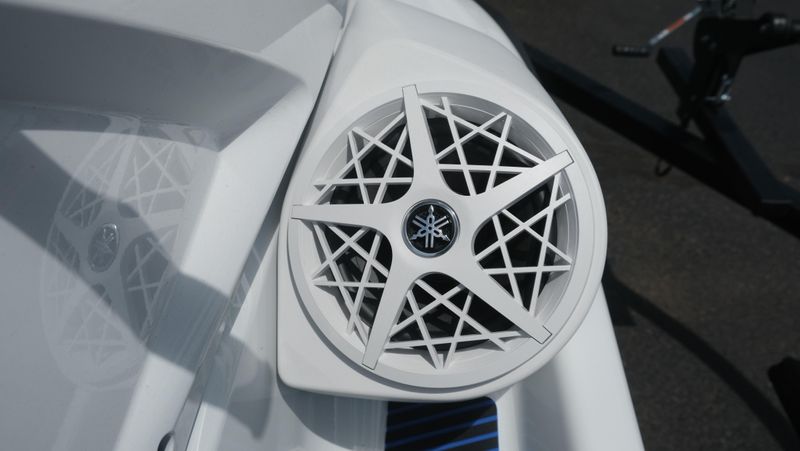 NEW 2026 YAMAHA VX DELUXE WITH AUDIO Image 8