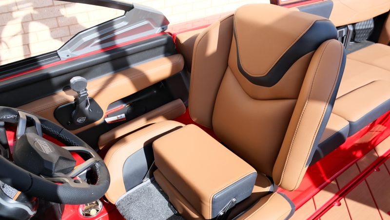 NEW 2026 MALIBU 23 LSV Image 24