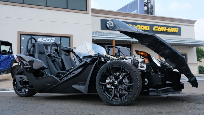 2024 Polaris SLINGSHOT S WITH TECHNOLOGY PACKAGE MANUALImage 4