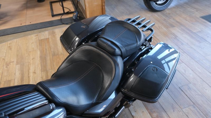 USED 2018 HARLEY STREET GLIDE CVO STREET GLIDE Image 12