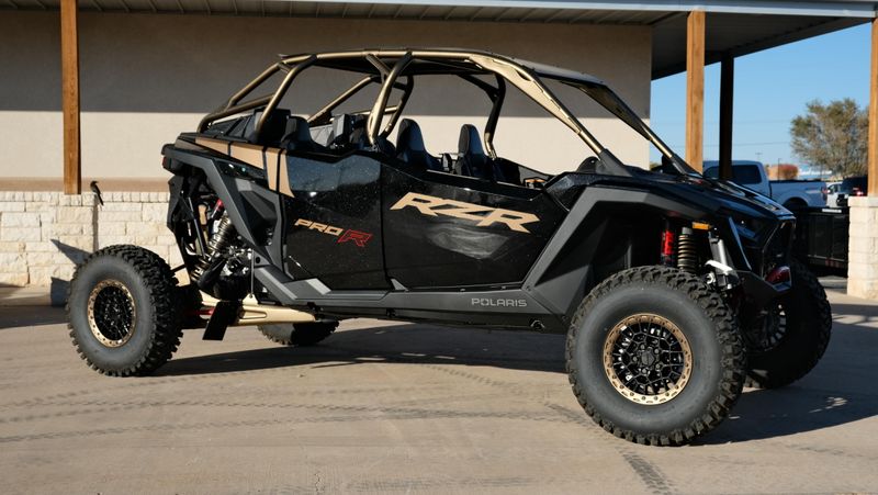 NEW 2025 POLARIS RZR PRO R 4 ULTIMATE Image 1