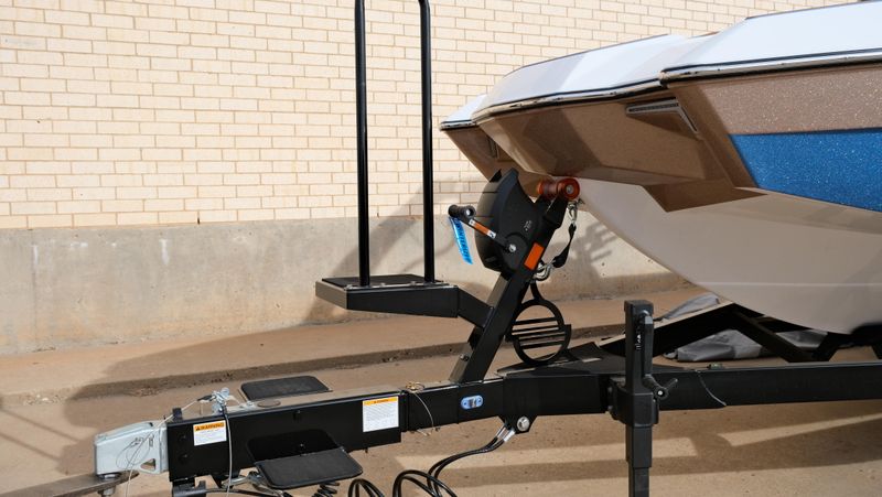 NEW 2026 MALIBU 24 MXZ Image 14