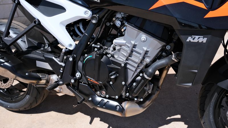 NEW 2027 KTM 990 DUKE Image 11