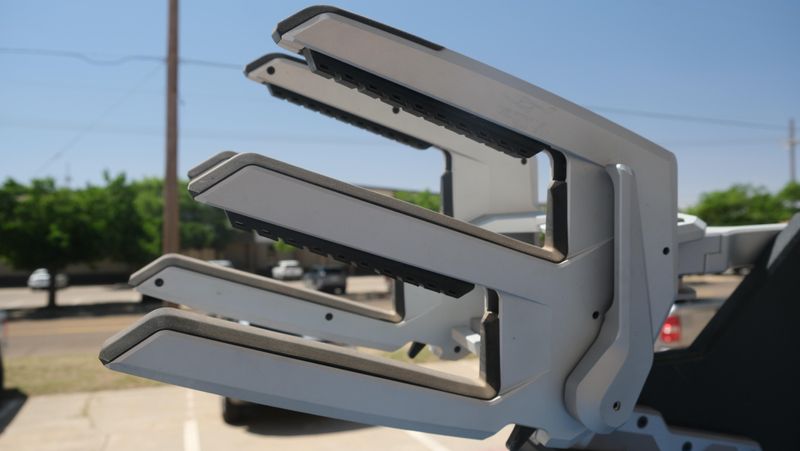 USED 2024 MALIBU WAKESETTER 23LSV Image 27