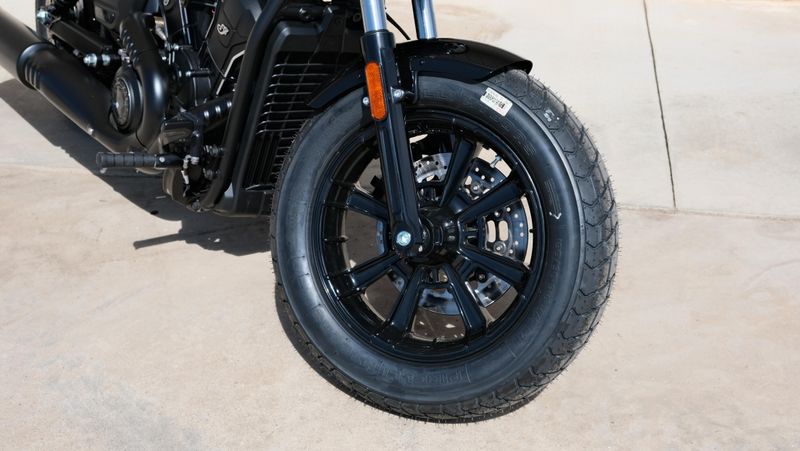 NEW 2025 INDIAN MOTORCYCLE SCOUT BOBBER LIMITED BLACK METALLIC Image 9