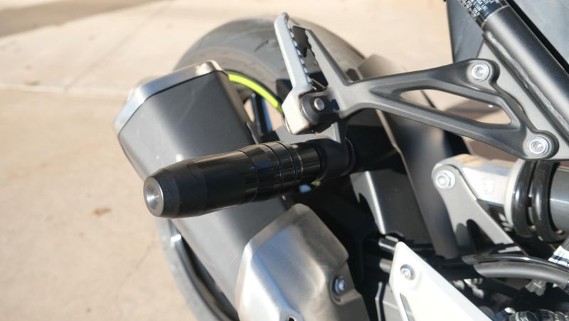 USED 2024 KAWASAKI Z900 ABS Image 11