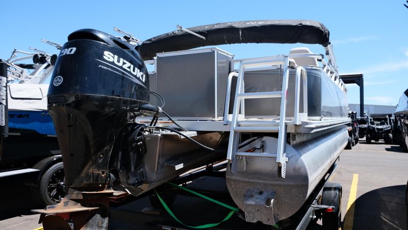 USED 2022 AVALON 20 VENTURE REAR FISH CARINA Image 16