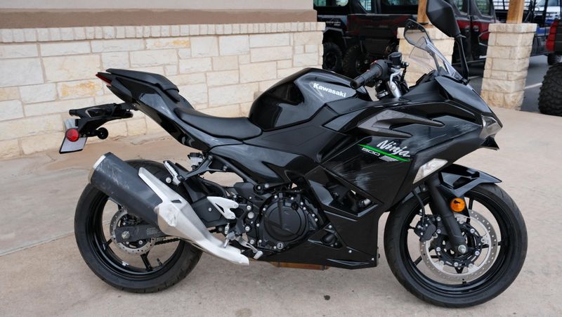 USED 2024 KAWASAKI NINJA 500 BASE Image 2