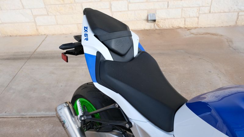 USED 2024 KAWASAKI NINJA ZX6R ABS Image 11