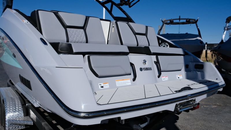 NEW 2026 YAMAHA 255XD Image 11