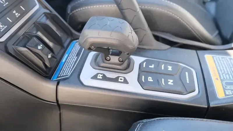 NEW 2026 CAN-AM MAVERICK R MAX X RC WITH SMARTSHOX 999T DCT Image 10