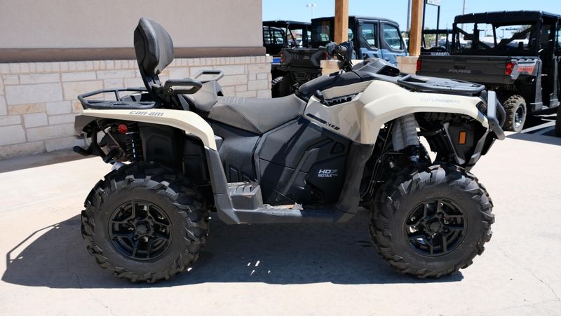 USED 2026 CAN-AM OUTLANDER MAX PRO XU HD7 Image 2