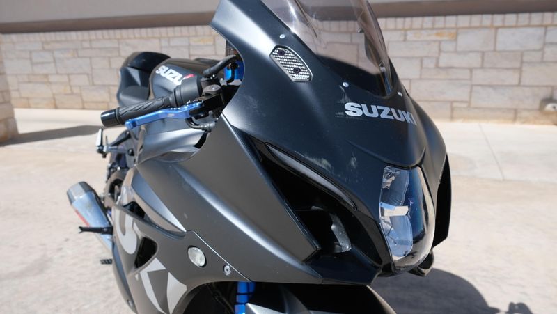 USED 2018 SUZUKI GSX250R Image 9
