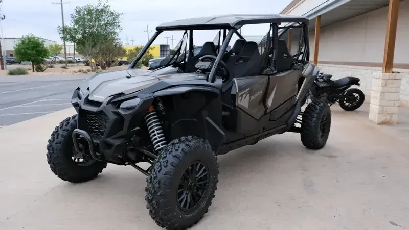NEW 2026 HONDA TALON 1000R 4 FOX LIVE VALVE Image 3