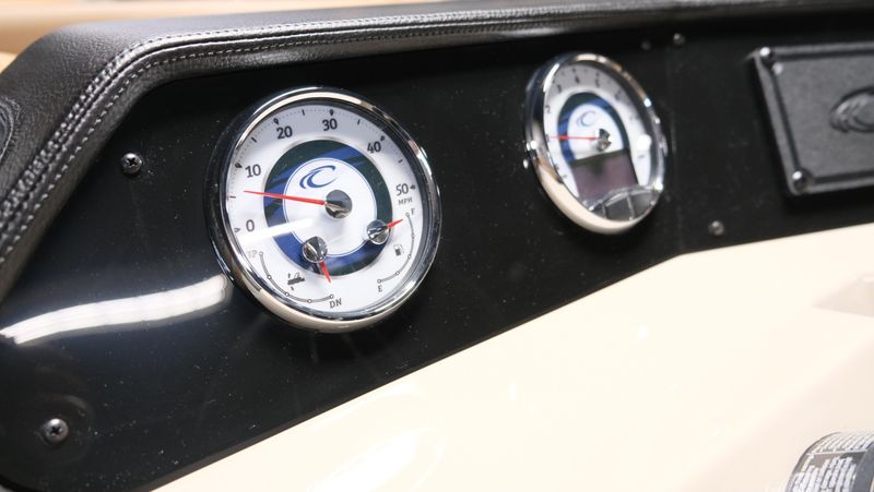 NEW 2026 CREST CONQUEST SE 200 CRUISE Image 16