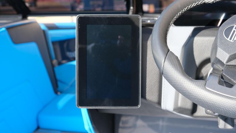 NEW 2026 MALIBU 25 LSV Image 16