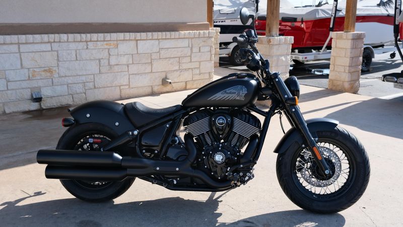 NEW 2026 INDIAN MOTORCYCLE CHIEF BOBBER DARK HORSE Image 2