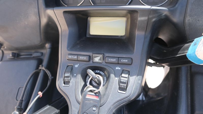 USED 2012 HONDA GOLD WING AUDIO COMFORT Image 14