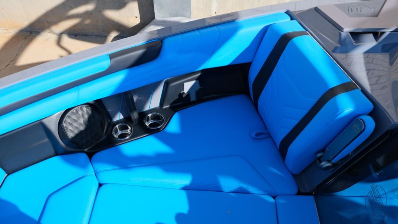 NEW 2026 MALIBU 25 LSV Image 53