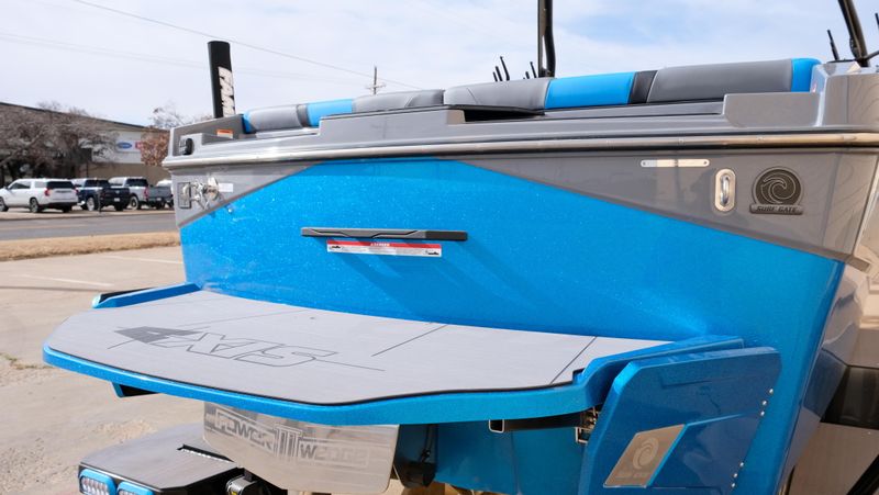 NEW 2026 AXIS T235 Image 7