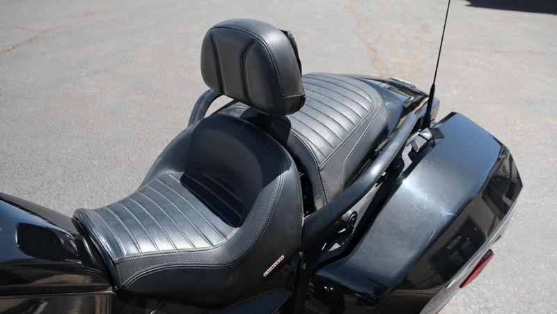 USED 2016 CAN-AM RD SPYDER F3 LTD 1330 ACE SE6 SB 16 Image 14