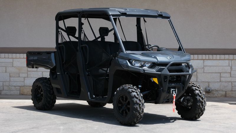 2024 CAN-AM SSV DEF MAX XT 64 HD10 GY 24 in a GRAY exterior color. Family PowerSports (877) 886-1997 familypowersports.com 