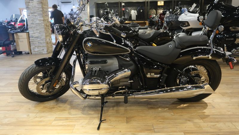 USED 2021 BMW R18 Image 6
