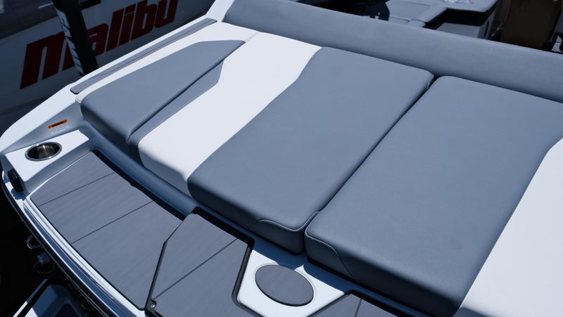 NEW 2026 AXIS T-SERIES T220 Image 27