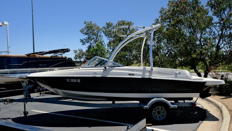 USED 2012 BAYLINER 175 BR Image 1