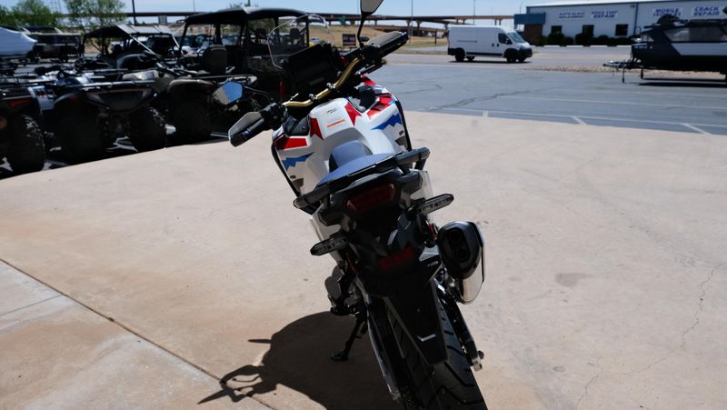 NEW 2026 HONDA AFRICA TWIN ADVENTURE SPORTS ES Image 4