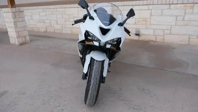 NEW 2026 KAWASAKI NINJA ZX6R Image 4