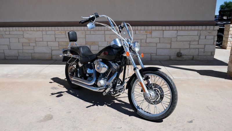 USED 2004 HARLEY SOFTAIL STANDARD Image 1