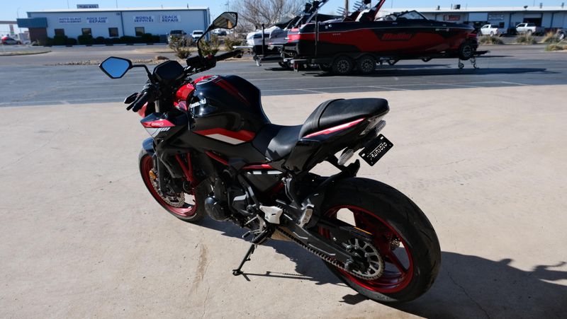 USED 2024 KAWASAKI Z650 ABS Image 5