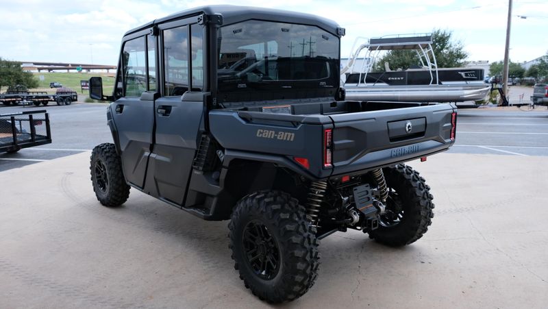 NEW 2026 CAN-AM DEFENDER MAX XT CAB HD11 Image 3