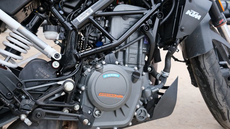 2022 KTM Duke 390Image 7