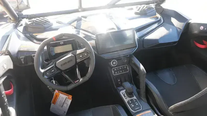 NEW 2026 CAN-AM MAVERICK R MAX X RC WITH SMARTSHOX 999T DCT Image 16