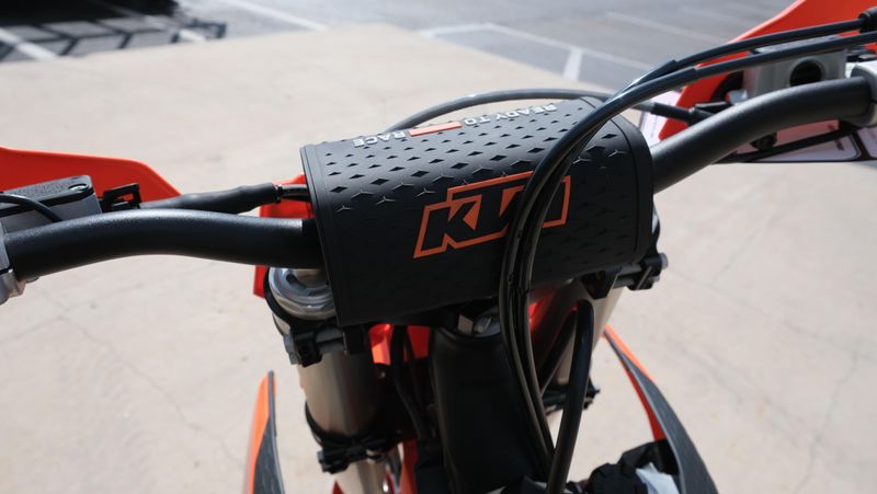 USED 2025 KTM 300 XC Image 17