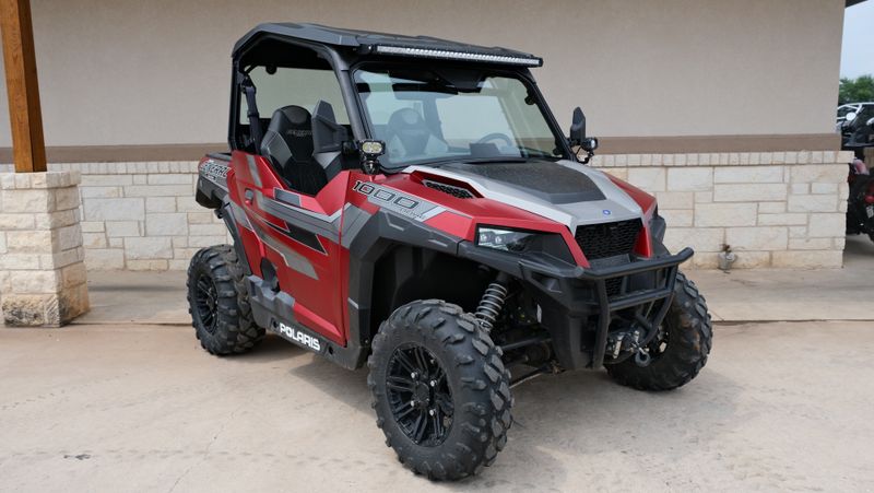 2018 Polaris GENERAL RC MATTE SUNSET RED 1000 EPS Ride Command EditionImage 1