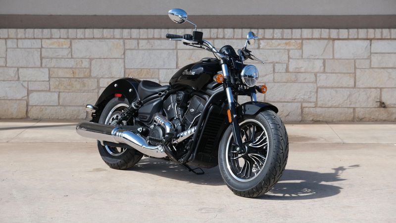 NEW 2025 INDIAN MOTORCYCLE SCOUT CLASSIC Image 1