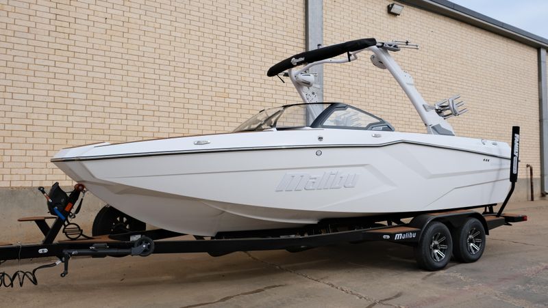 NEW 2026 MALIBU WAKESETTER 23 MXZ Image 2