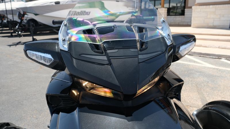 USED 2016 CAN-AM RD SPYDER F3 LTD 1330 ACE SE6 SB 16 Image 10