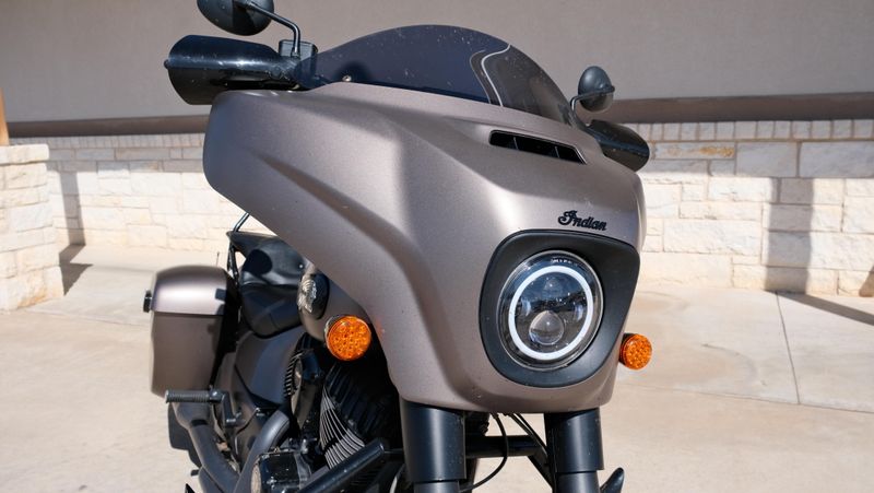 USED 2019 INDIAN MOTORCYCLE CHIEFTAIN DARK HORSE BRONZE SMOKE Image 12